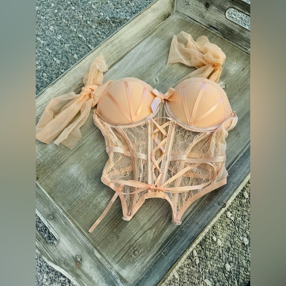 Pink lace corset, brand unknown, size XS, padded bra - Picture 1 of 2